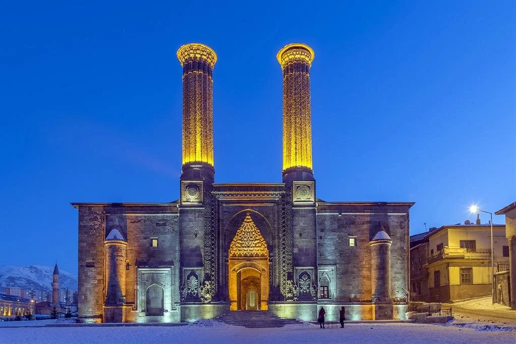 KARS SARIKAMIŞ - ERZURUM – YAKUTİYE MEDRESESİ - ÇİFTE MİNARELİ MEDRESE