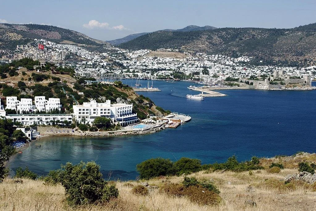 Foça tekne turu ( Ekstra ),Eski Foça, Orak Adası, Fener Adası, İngiliz Koyu